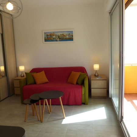 Charmant Studio Climatise Avec Balcon A 50M De La Plage - Le Lavandou Centre-Ville - Fr-1-308-110 Luaran gambar