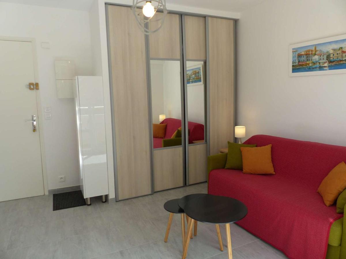 Charmant Studio Climatise Avec Balcon A 50M De La Plage - Le Lavandou Centre-Ville - Fr-1-308-110 Luaran gambar