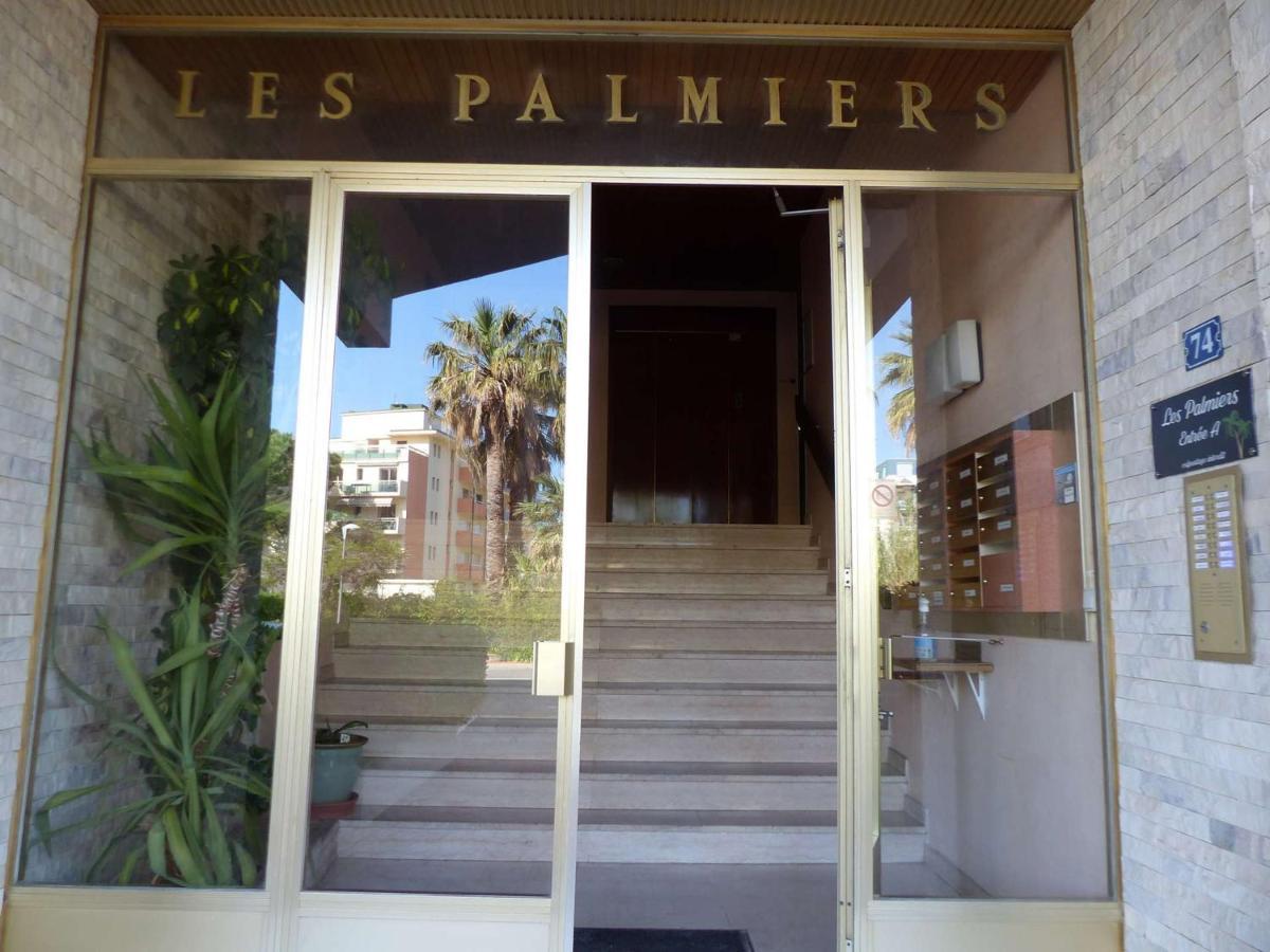 Charmant Studio Climatise Avec Balcon A 50M De La Plage - Le Lavandou Centre-Ville - Fr-1-308-110 Luaran gambar